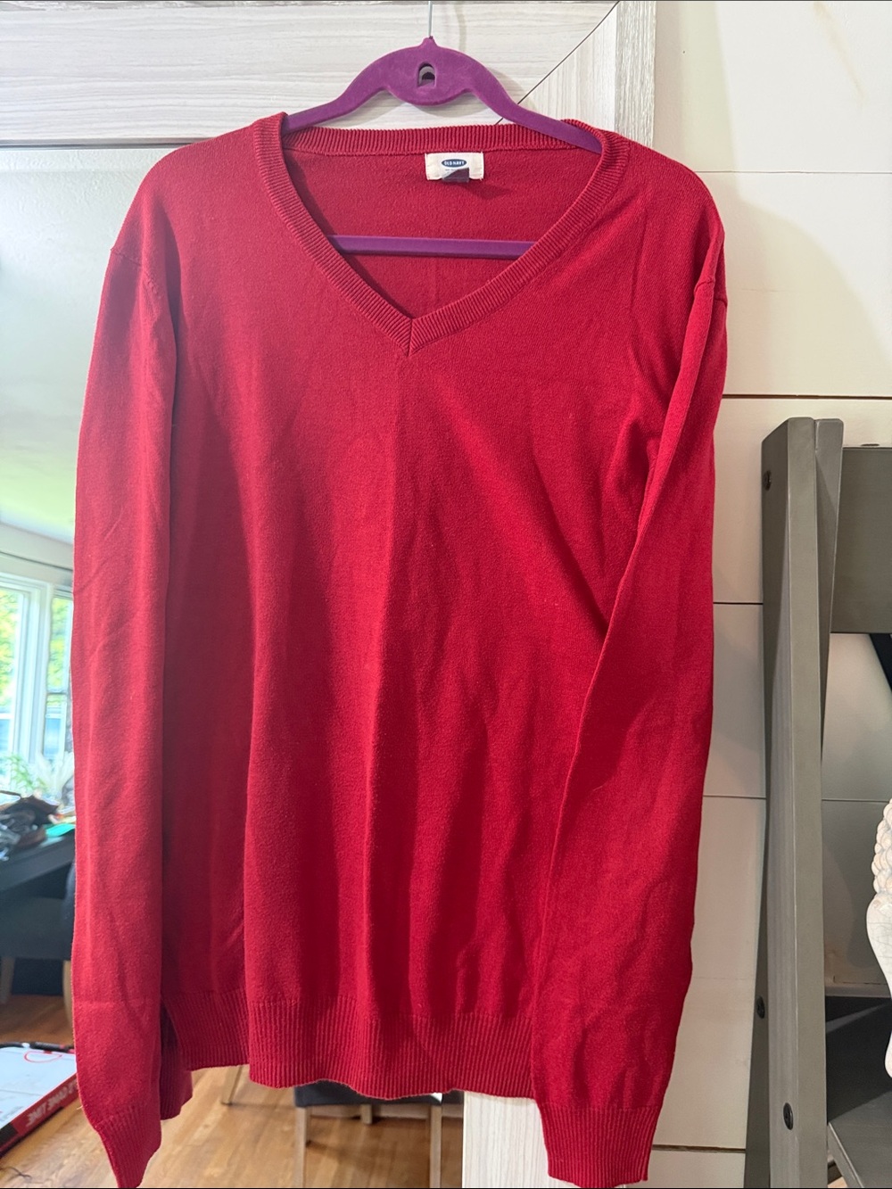 Old Navy Red V-Neck Men's Sweater